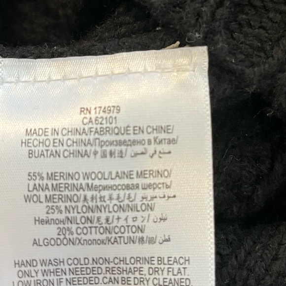 BCBG MaxaRia Womens Marino Wool Blend Sequined Black Tunic Sweater Knit Sz XS - Picture 13 of 13